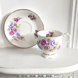 Elizabethan Fine Bone China , Cup and saucer England